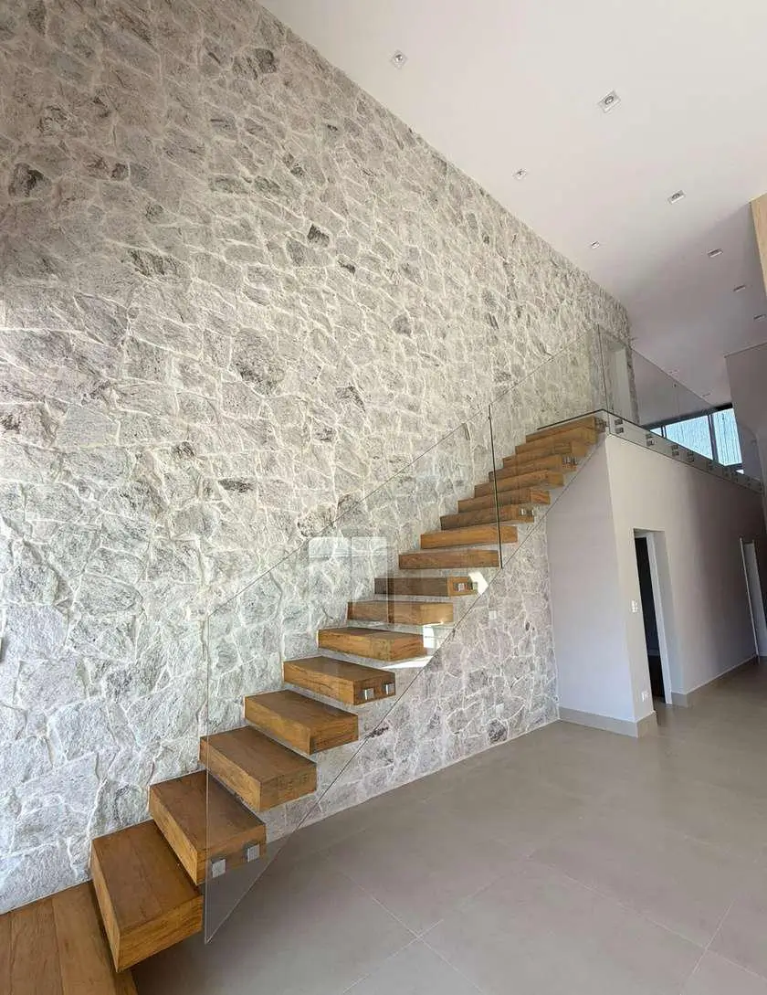 Pedra Madeira